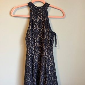 Le chateau formal dress